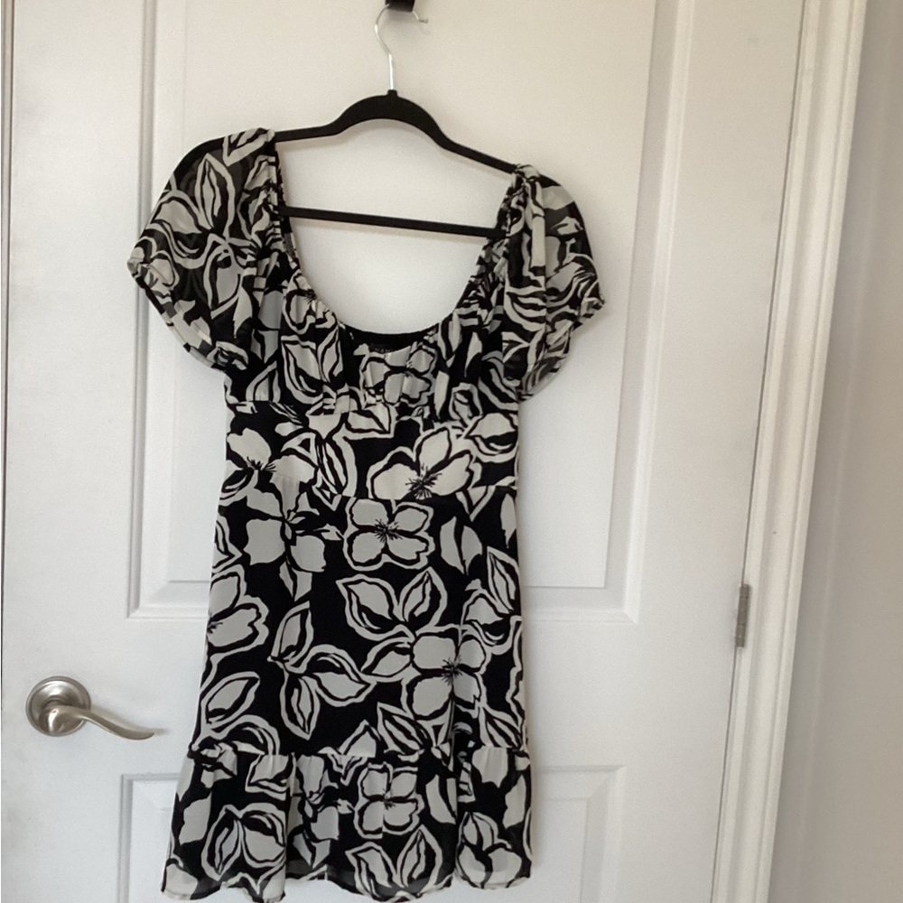Dynamite dress. - Picture 5 of 5